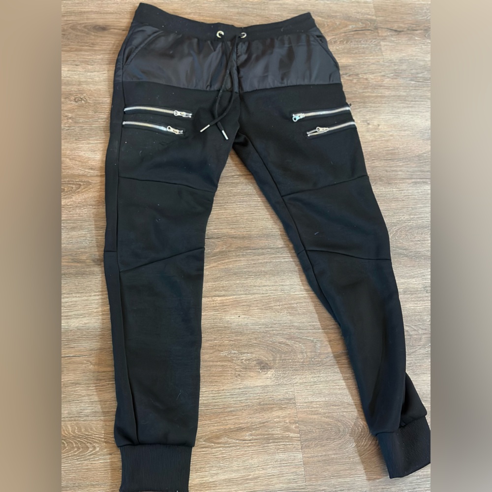 Stylish Black Men's Pants with Zipper Accents